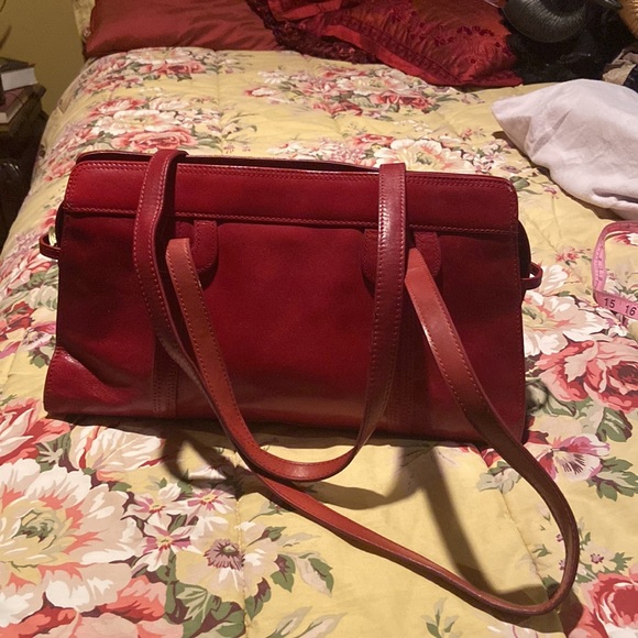 Angelo gorgeous red great quality/condition purse - Picture 5 of 14
